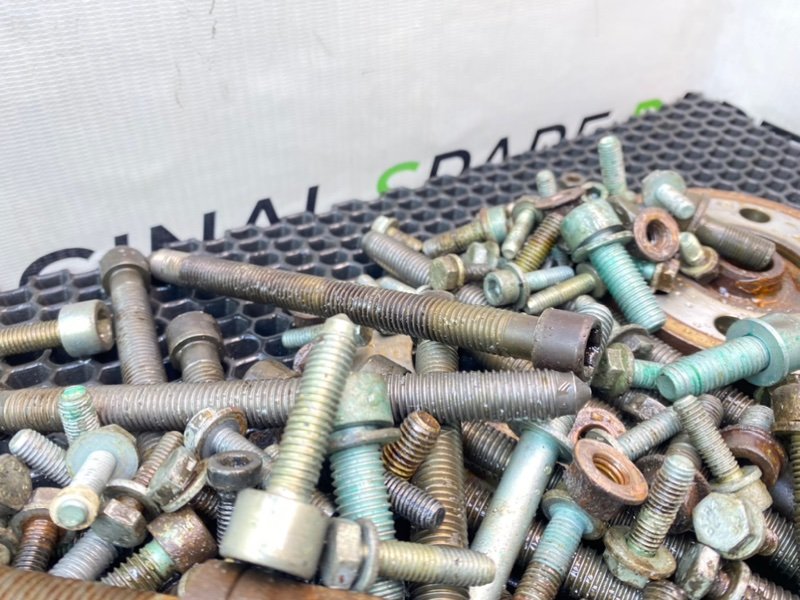 Болты двигателя, 2200 рублей, Калининград