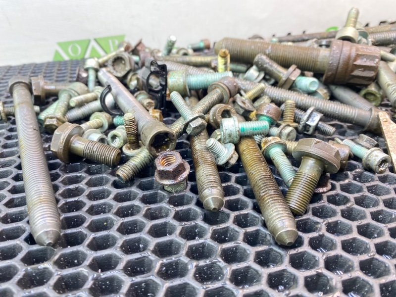 Болты двигателя, 2200 рублей, Калининград