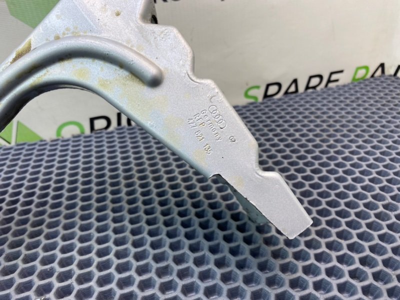 Кронштейн крыла, 1000 рублей, Калининград