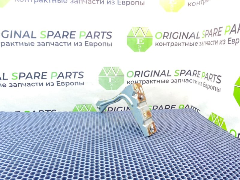 Кронштейн крыла, 1000 рублей, Калининград