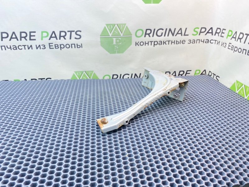 Кронштейн крыла, 1000 рублей, Калининград