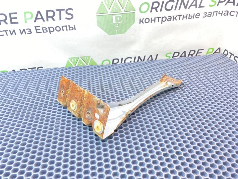 Кронштейн крыла, 1000 рублей, Калининград