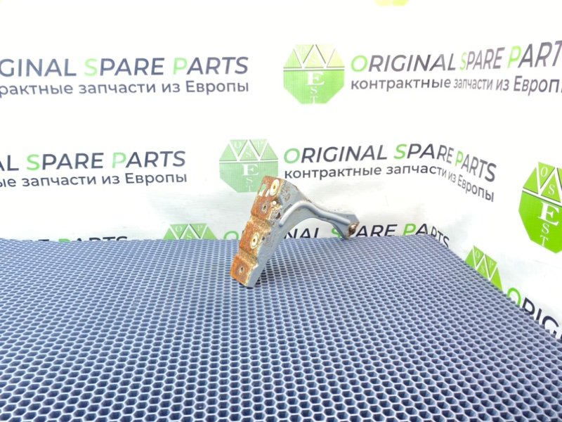 Кронштейн крыла, 1000 рублей, Калининград