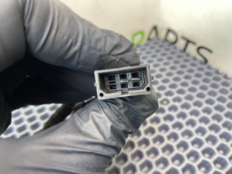 Твитер, 900 рублей, Калининград