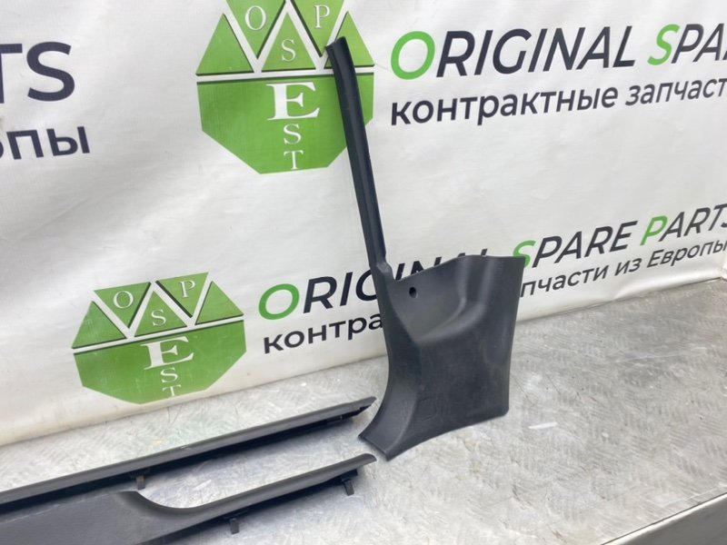 Накладки порогов, 1300 рублей, Калининград