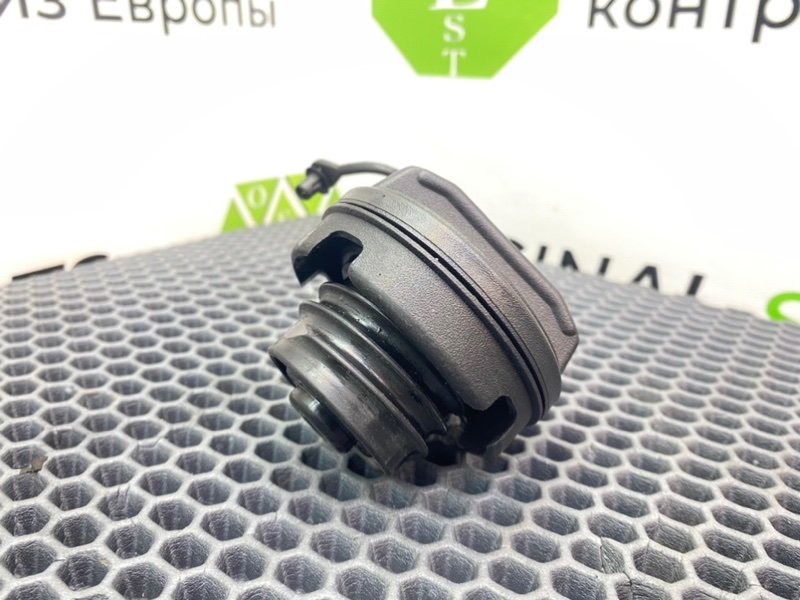 Крышка бака, 1000 рублей, Калининград