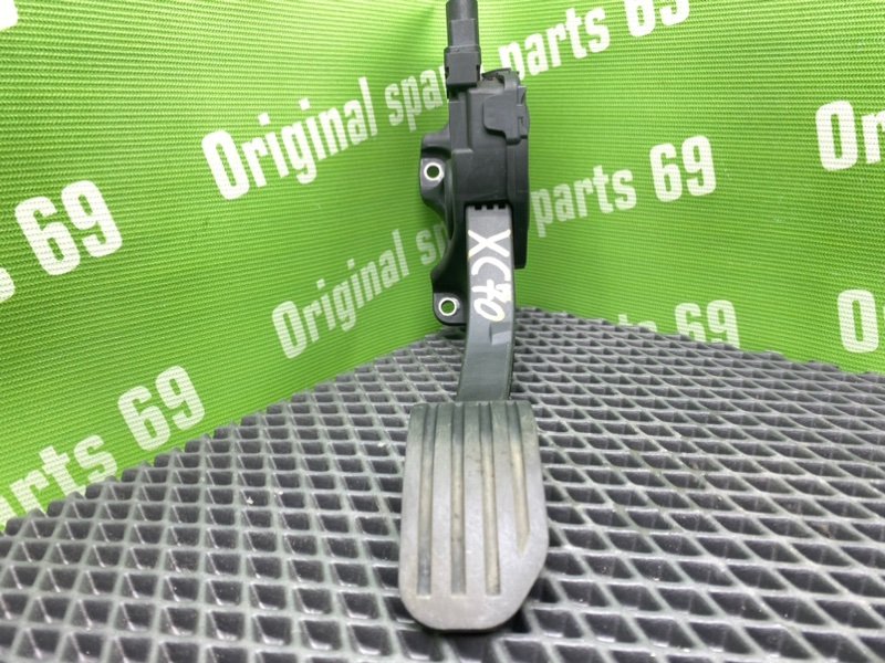 Педаль газа, 1600 рублей, Тверь