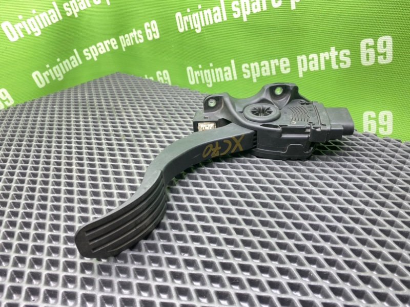 Педаль газа, 1600 рублей, Тверь