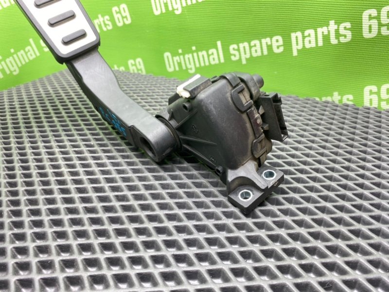 Педаль газа, 1300 рублей, Тверь