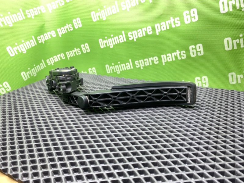 Педаль газа, 1300 рублей, Тверь