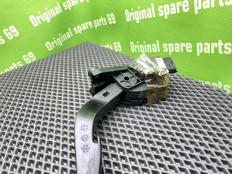 Педаль газа, 1200 рублей, Тверь