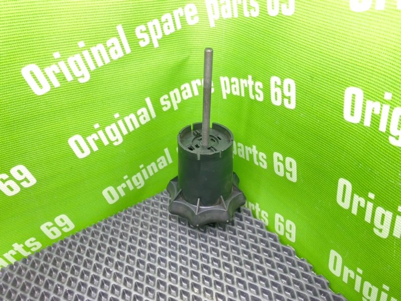 Крепление запаски, 800 рублей, Тверь