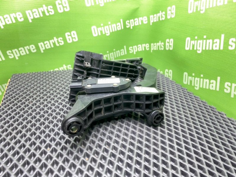 Педаль газа, 1600 рублей, Тверь