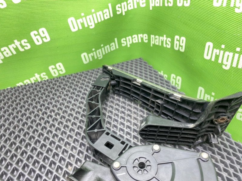 Педаль газа, 1600 рублей, Тверь