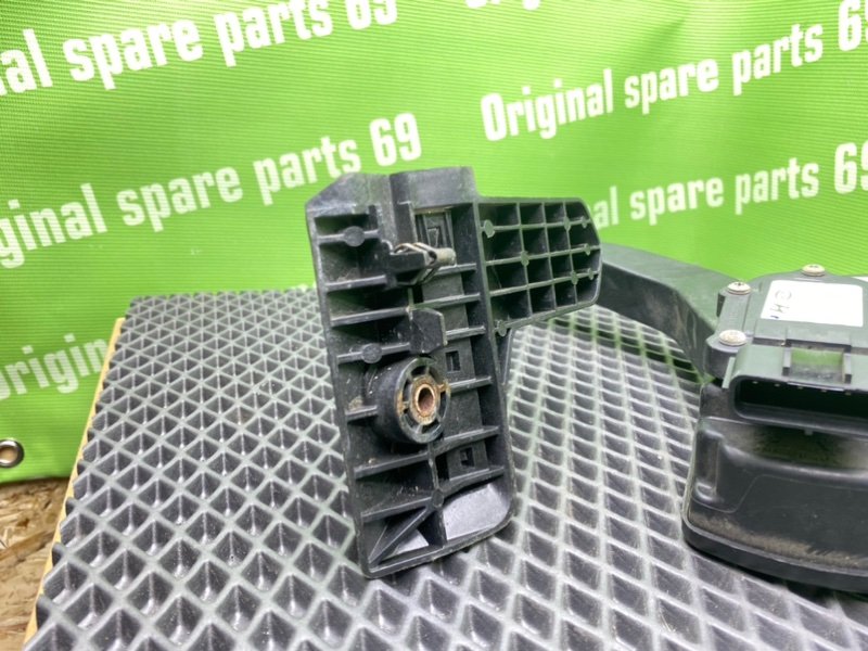 Педаль газа, 1600 рублей, Тверь