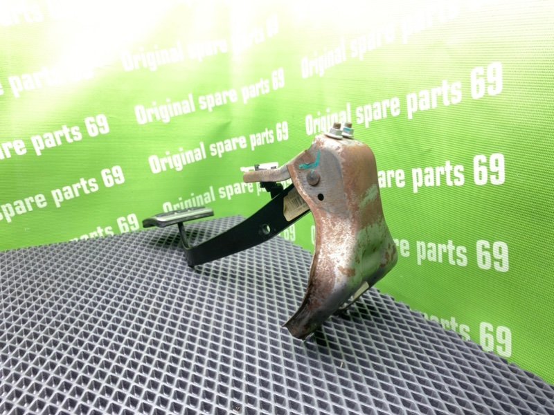 Педаль тормоза, 1000 рублей, Тверь