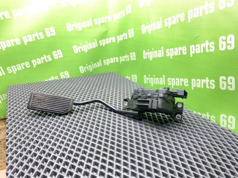 Педаль газа, 1300 рублей, Тверь