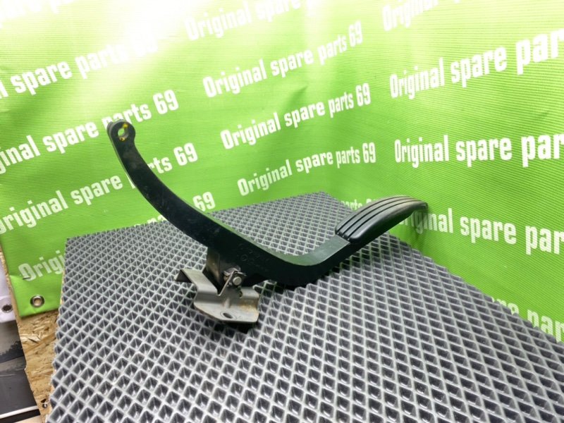 Педаль газа, 800 рублей, Тверь