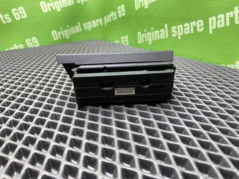 Направляющая шторки багажника, 1300 рублей, Тверь