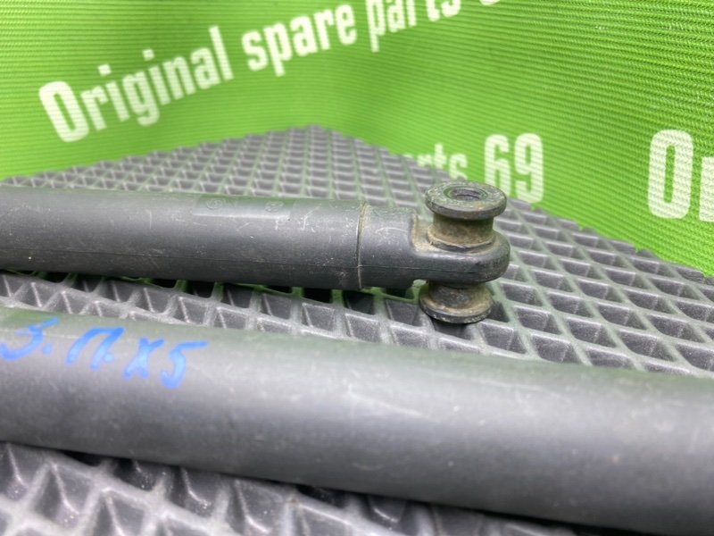 Амортизаторы багажника, 1000 рублей, Тверь