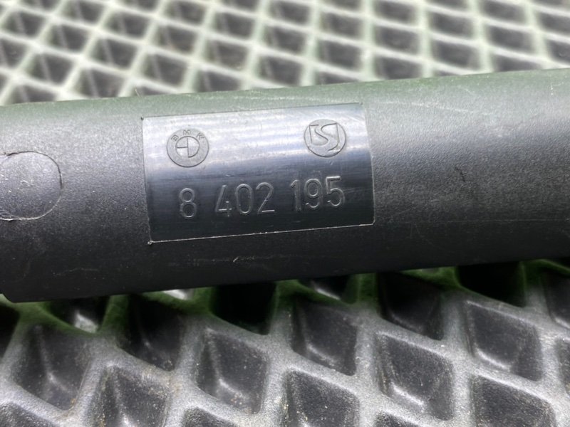 Амортизаторы багажника, 1000 рублей, Тверь