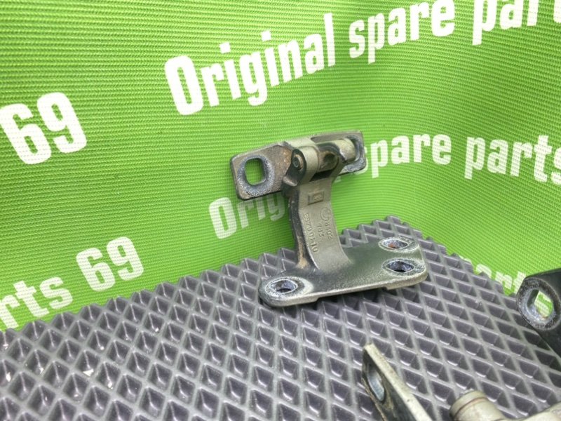 Петли багажника, 1000 рублей, Тверь