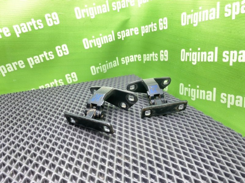 Петли багажника, 1000 рублей, Тверь