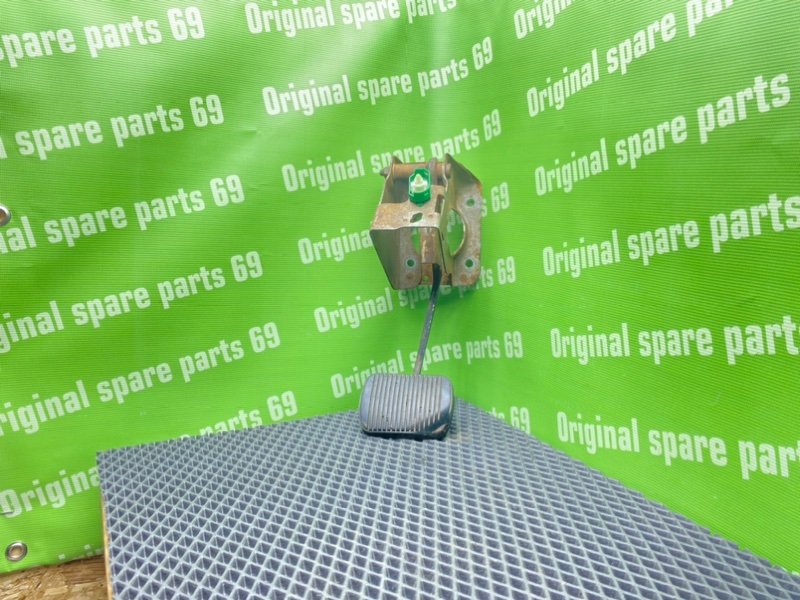 Педаль тормоза, 800 рублей, Тверь