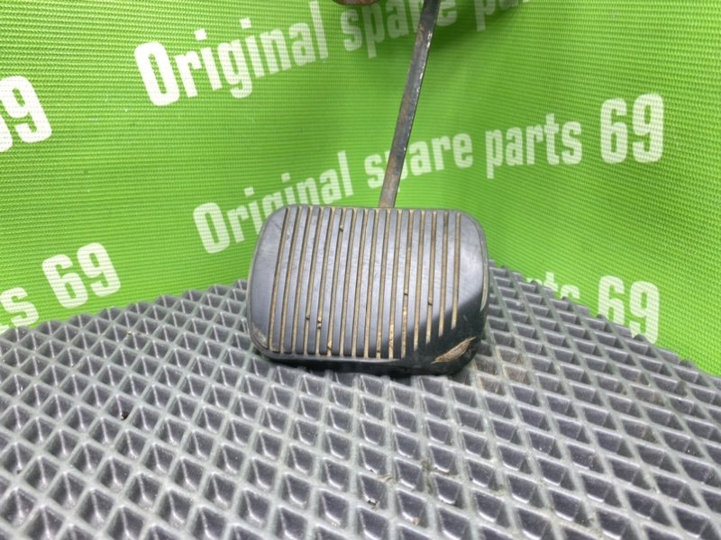 Педаль тормоза, 800 рублей, Тверь