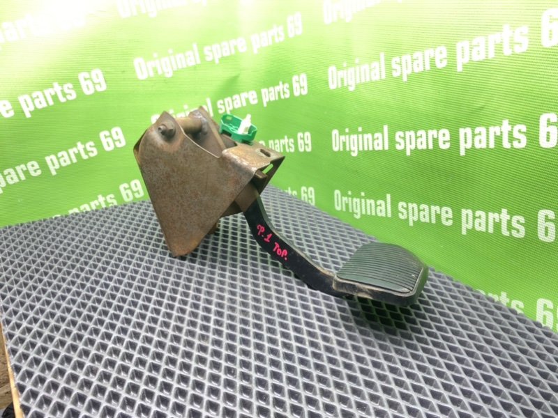 Педаль тормоза, 800 рублей, Тверь