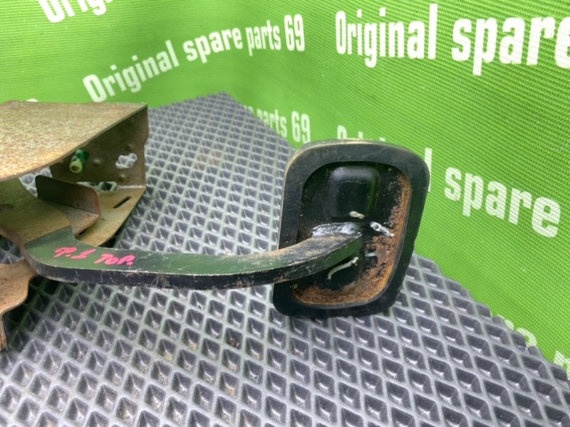 Педаль тормоза, 800 рублей, Тверь