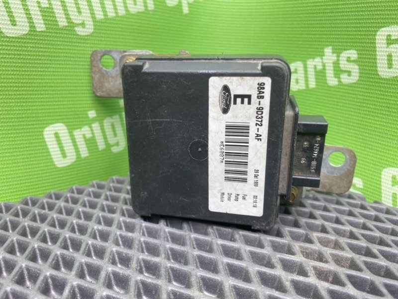 Реле топливного насоса, 900 рублей, Тверь