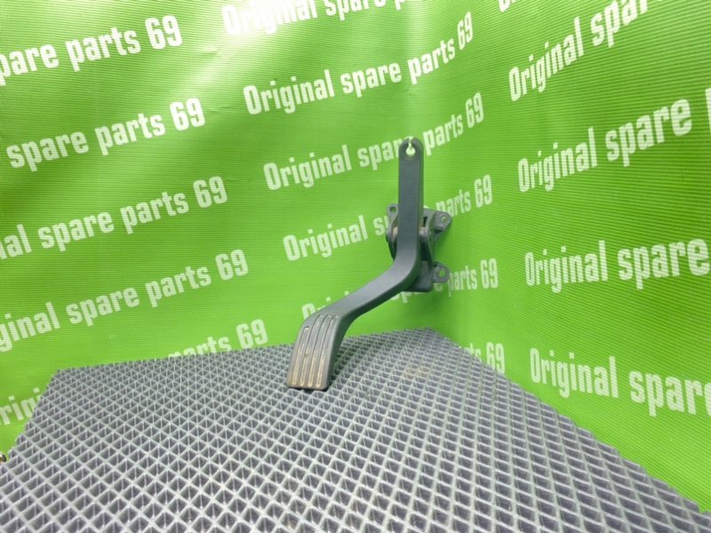 Педаль газа, 800 рублей, Тверь