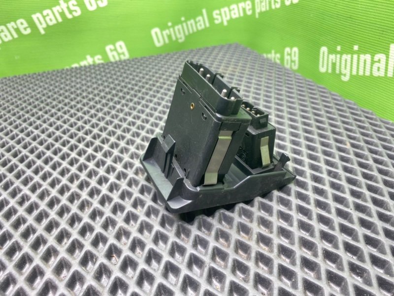 Кнопка ПТФ, 1000 рублей, Тверь