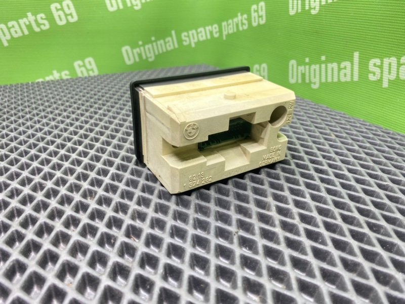 Часы, 1000 рублей, Тверь