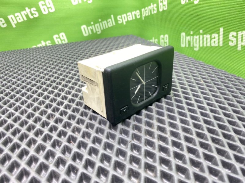 Часы, 1000 рублей, Тверь