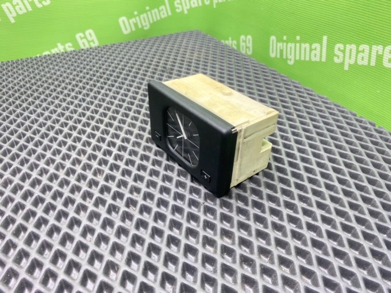 Часы, 1000 рублей, Тверь