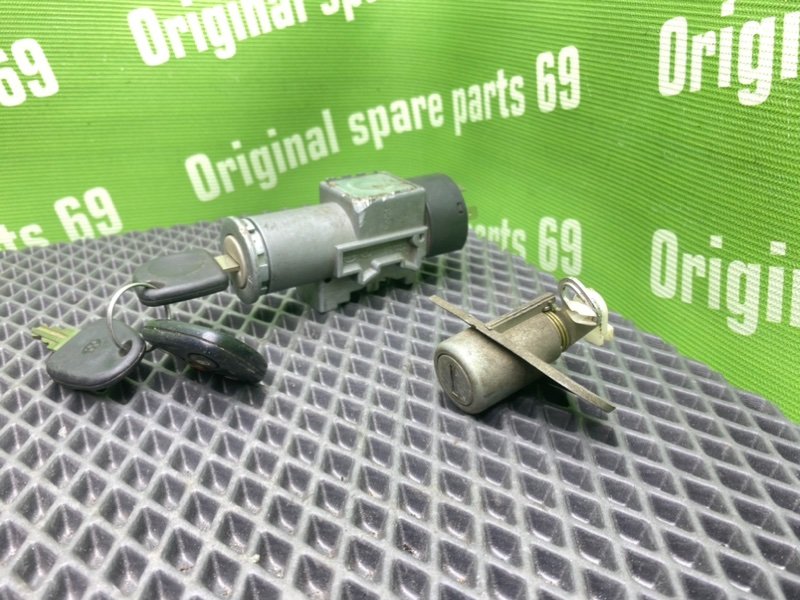 Комплект замков, 3600 рублей, Тверь