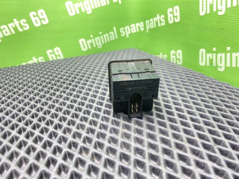 Кнопка обогрева сидений, 500 рублей, Тверь