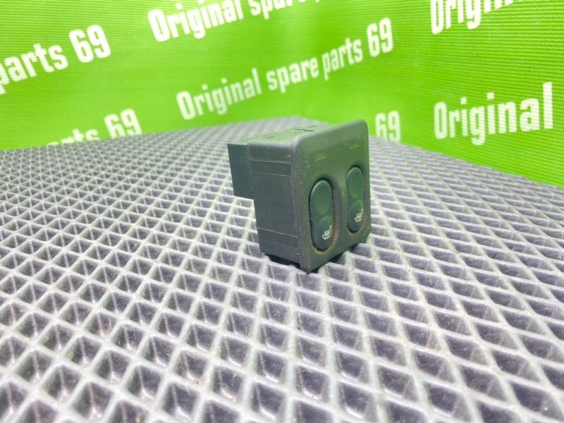 Кнопка обогрева сидений, 500 рублей, Тверь