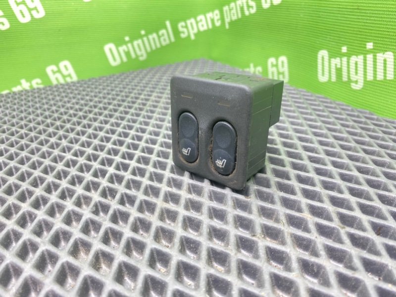 Кнопка обогрева сидений, 500 рублей, Тверь