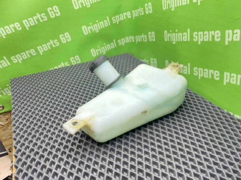 Бачок омывателя заднего стекла, 400 рублей, Тверь