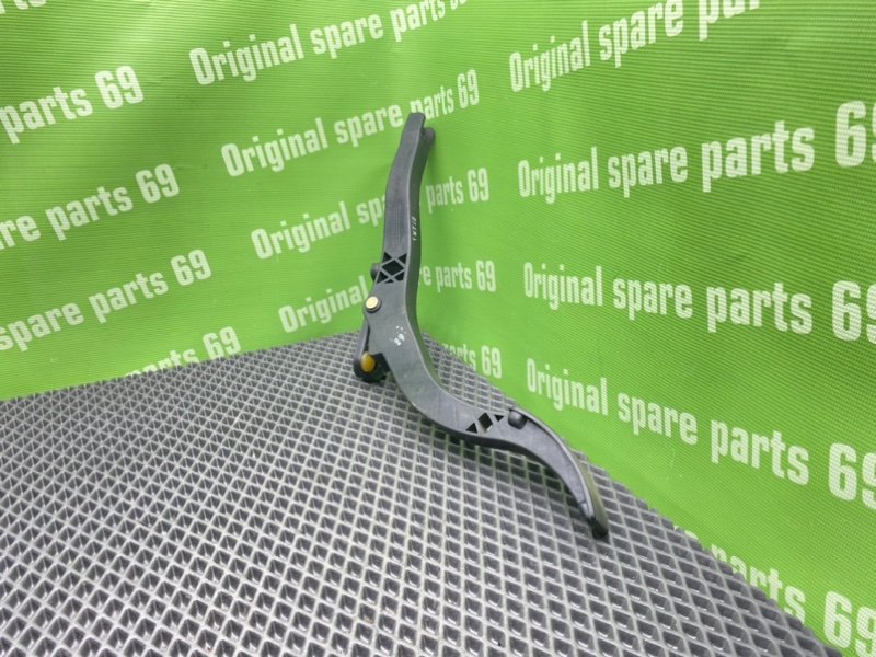 Педаль газа, 700 рублей, Тверь