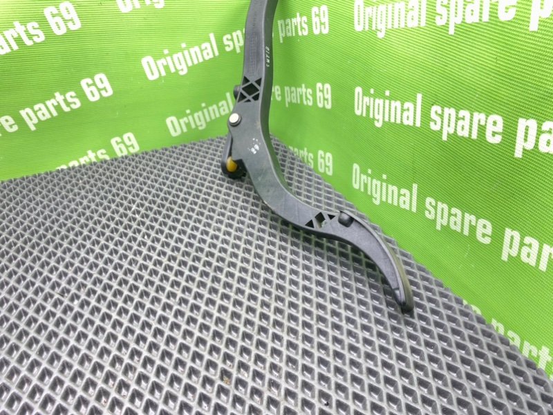 Педаль газа, 700 рублей, Тверь