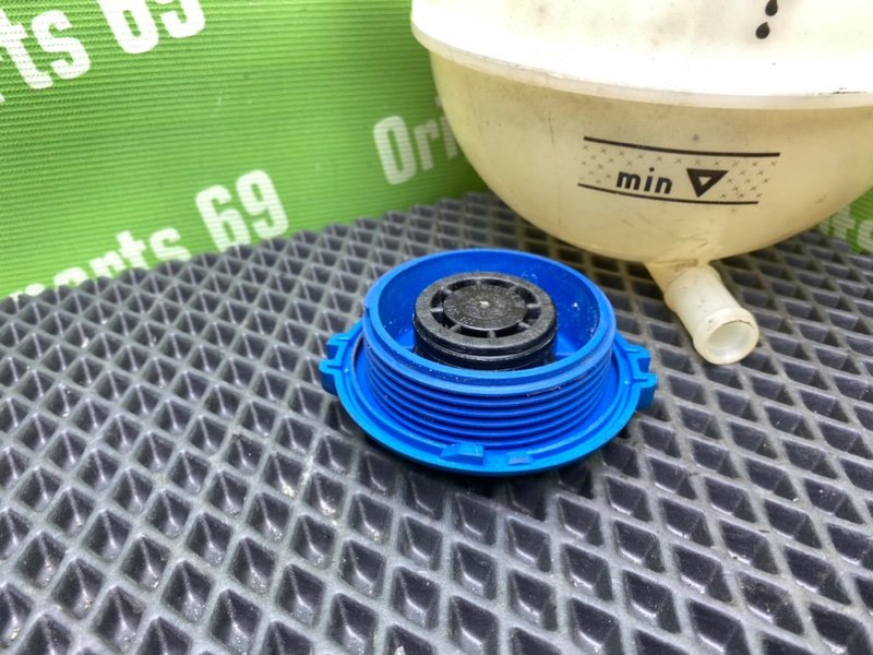 Бачок ож, 1000 рублей, Тверь