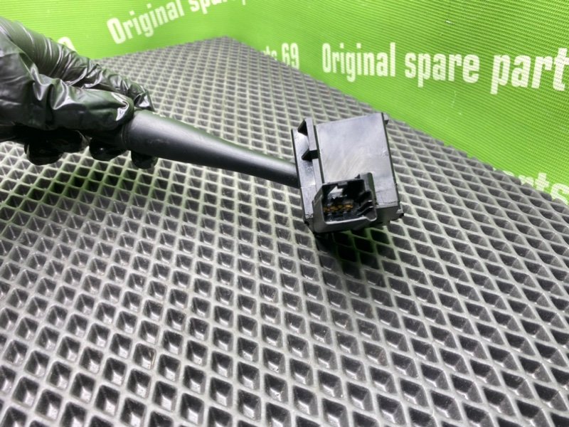 Подрулевой переключатель дворников, 2000 рублей, Тверь