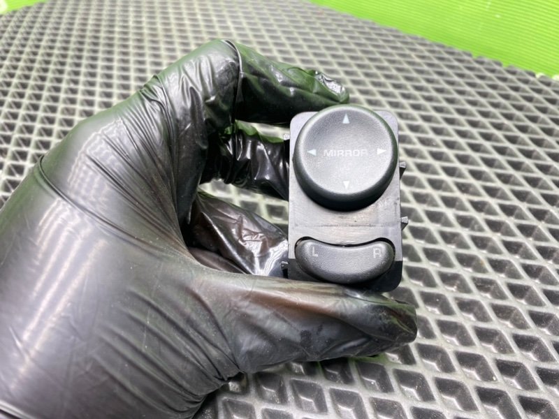 Джойстик зеркал, 1000 рублей, Тверь