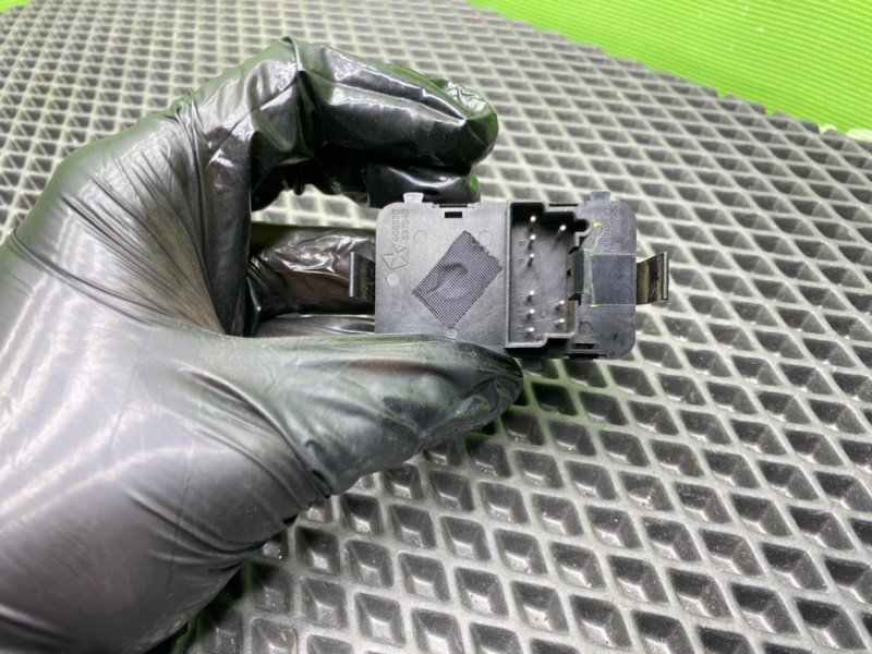 Джойстик зеркал, 1000 рублей, Тверь