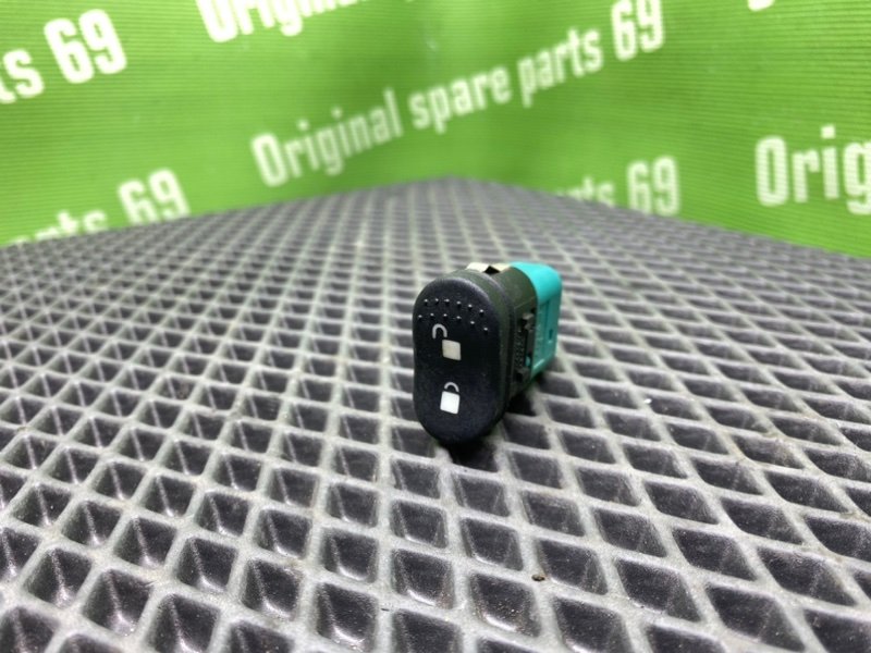 Кнопка центрального замка, 500 рублей, Тверь