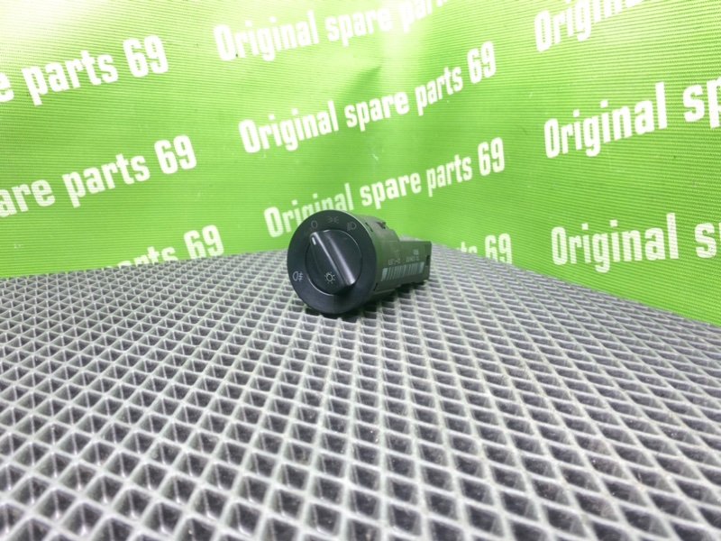 Тумблер света, 2000 рублей, Тверь